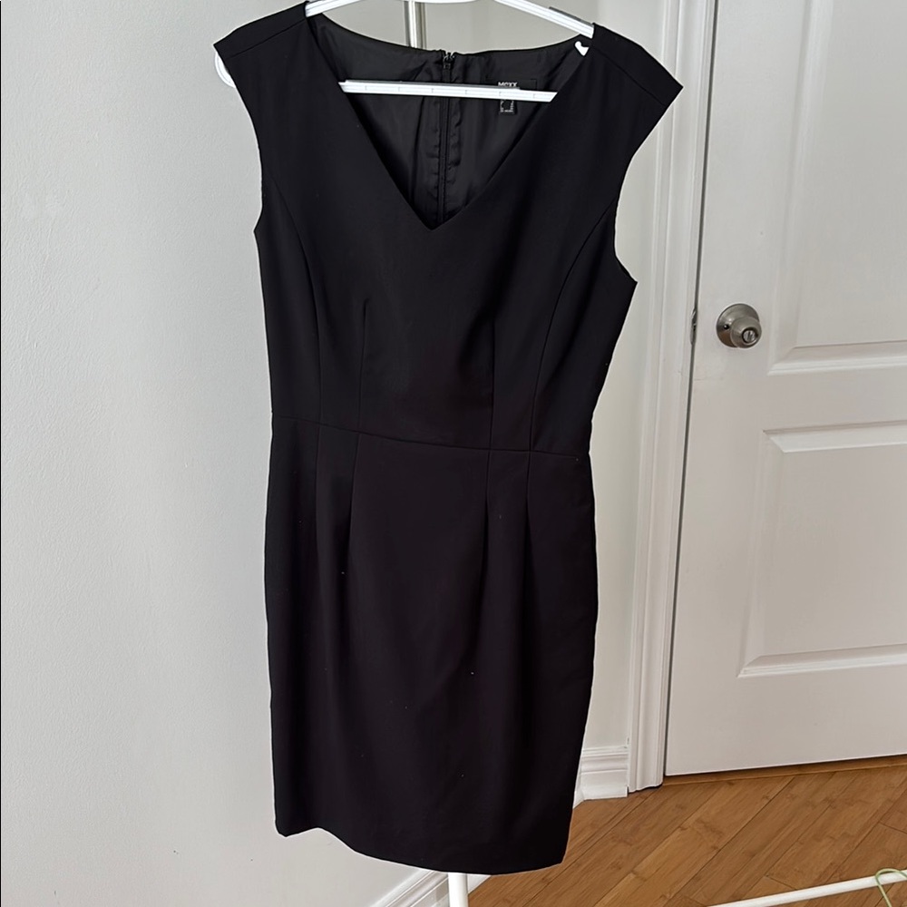 Mexx Black V-Neck Midi Dress